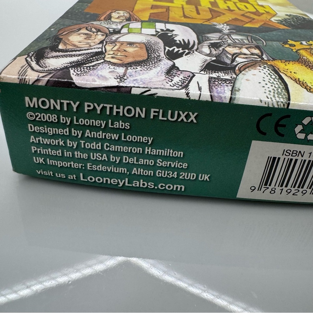 Monty Python Fluxx Card Game (2008) complete - Picture 2 of 4